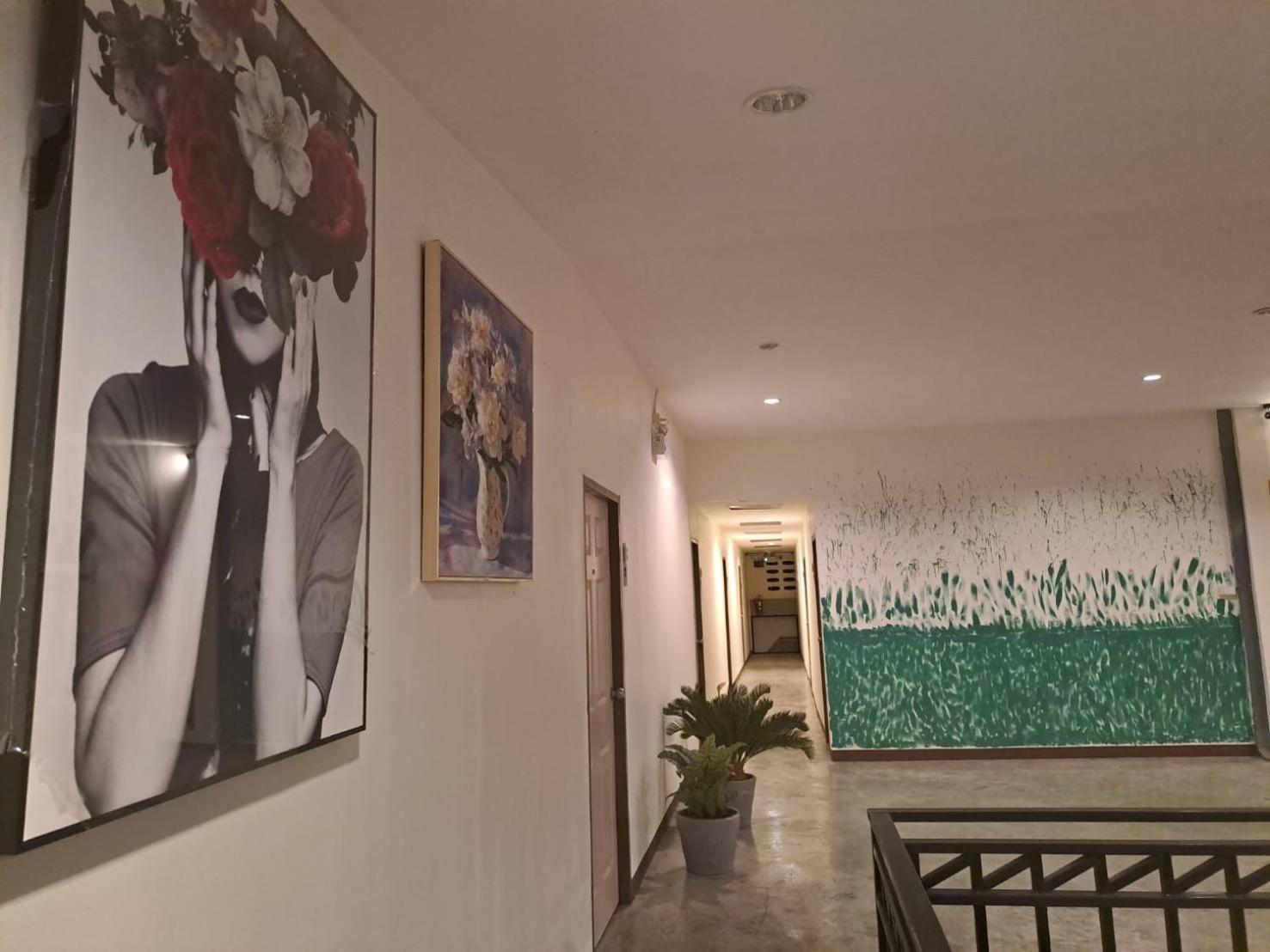 Wake Up @Lanta Hotel : Cafe Koh Lanta Bagian luar foto