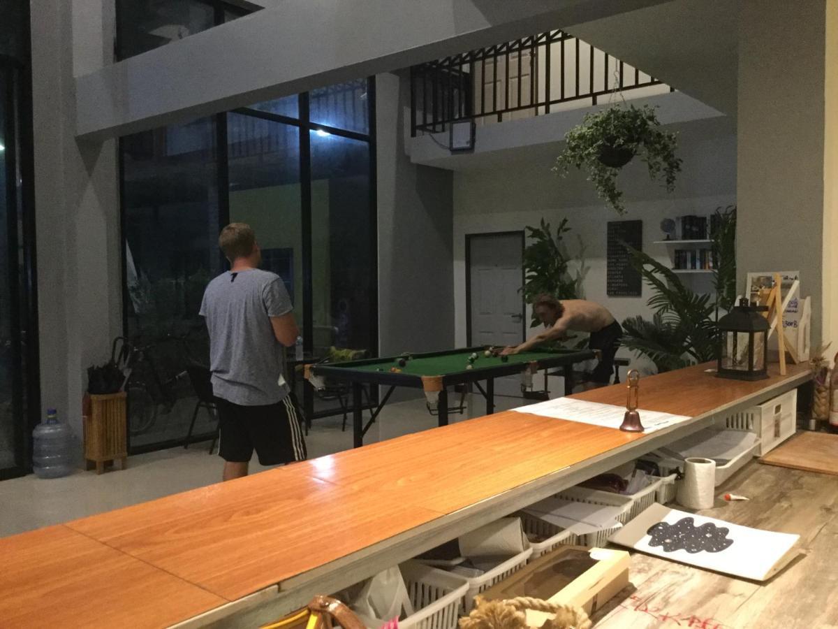 Wake Up @Lanta Hotel : Cafe Koh Lanta Bagian luar foto
